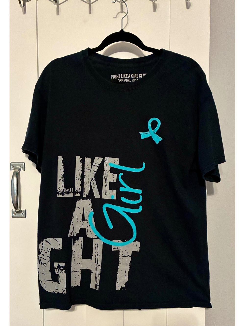 Fight Like a Girl Club Official Gear Black Graphic Teal & Gray Ribbon Sz Large